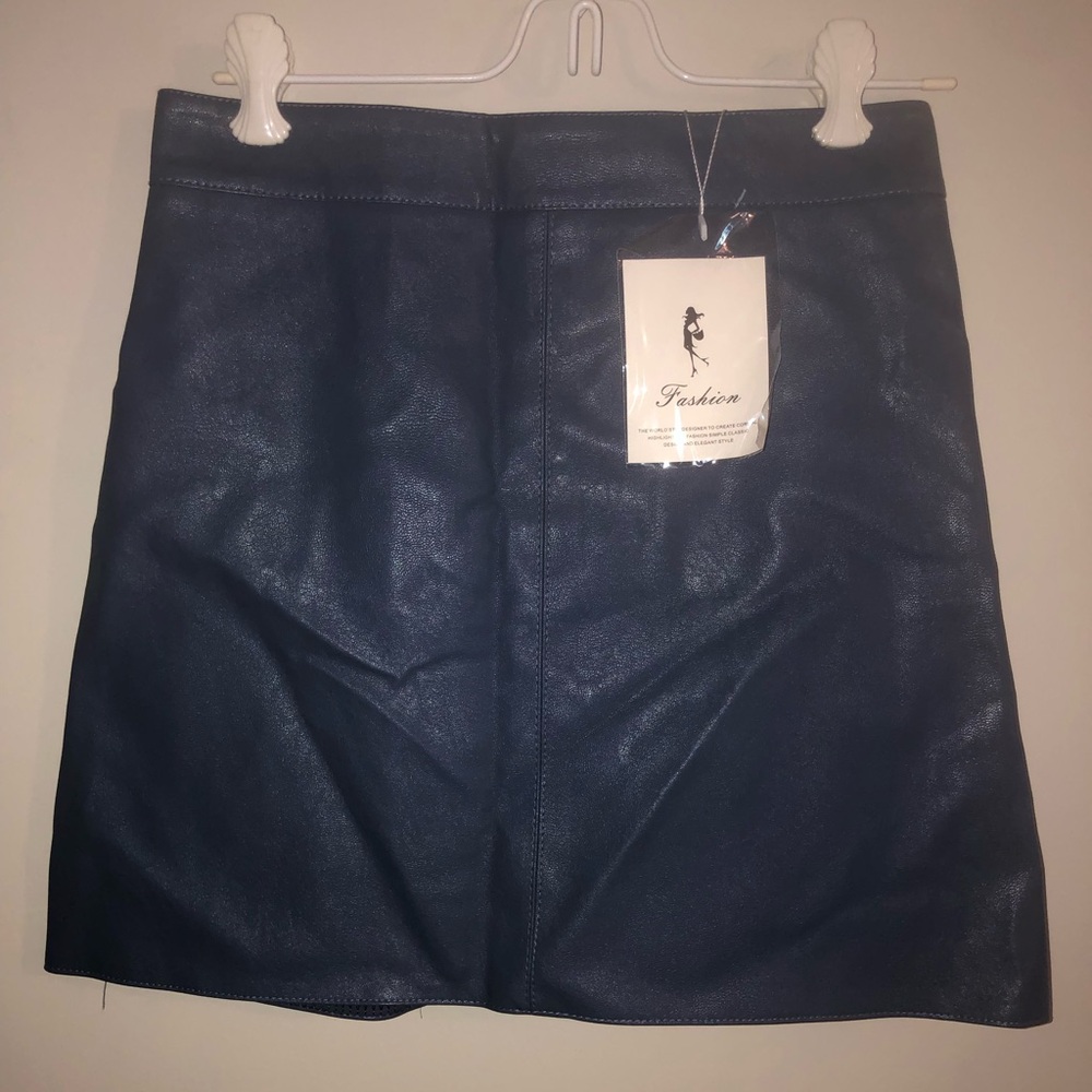 NEW blue leather skirt size M